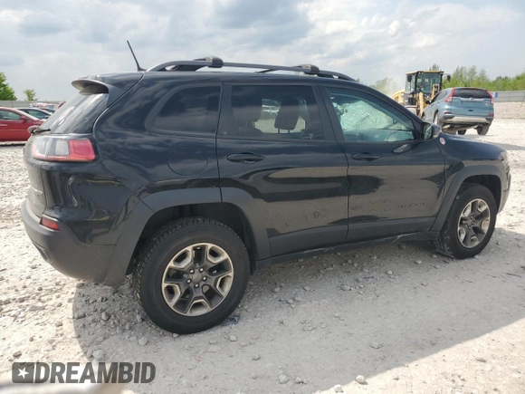 2019 Jeep Cherokee Trailhawk z VIN 1C4PJMBX2KD328612, wystawiony jako Copart lot #56859655 z przebiegiem 137 765 mil mil oraz Czysty tytuł • Clean title. Historia ofert i sprzedaży dostępna na DreamBid. Obrazek 3.