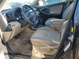 2010 Toyota RAV4 z VIN 2T3ZF4DV2AW035428, wystawiony jako Copart lot #43456965 z przebiegiem 154 001 mil mil oraz Szkoda całkowita • Salvage title. Historia ofert i sprzedaży dostępna na DreamBid. Obrazek 7.