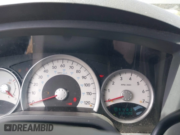 2006 Dodge Dakota SLT with VIN 1D7HE48N06S580705, listed as a IAAI auction lot 42120728 with 206,420 mi miles. Bid and sale history available at carsss.com. Image 7.