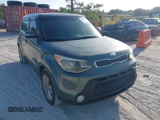 2014 Kia Soul + with VIN KNDJP3A52E7013875, listed as a IAAI auction lot 41908203 with 231,685 mi miles. Bid and sale history available at carsss.com. Image 1.