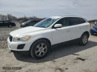 2013 Volvo XC60 3.2L with VIN YV4940DZ1D2451594, listed as a Copart auction lot 53682435 with 219,668 mi miles and Salvage Title. Bid and sale history available at carsss.com. Image 1.