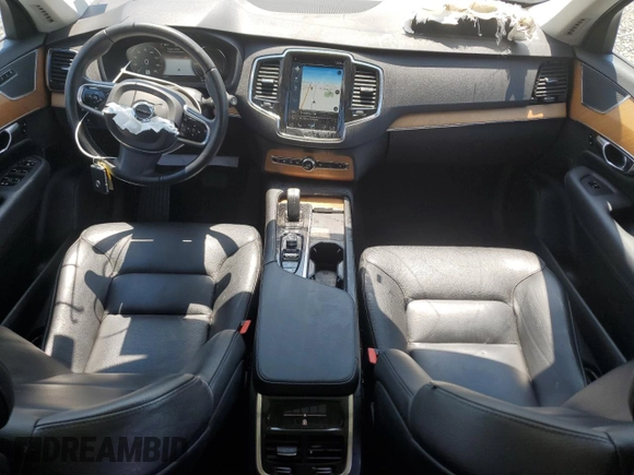 2021 Volvo XC90 Inscription Expression with VIN YV4BR00K2M1683963, listed as a Copart auction lot 62900024 with 58,821 mi miles and Salvage Title. Bid and sale history available at carsss.com. Image 8.