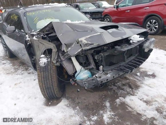 2016 Dodge Challenger SRT 392 with VIN 2C3CDZDJ1GH125463, listed as a IAAI auction lot 41277945 with 36,495 mi miles. Bid and sale history available at carsss.com. Image 6.