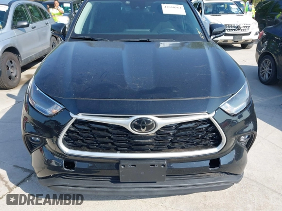 2021 Toyota Highlander L with VIN 5TDZZRAH5MS525595, listed as a IAAI auction lot 42050564 with 32,542 mi miles and . Bid and sale history available at DreamBid. Image 12.