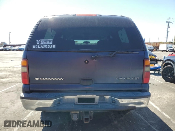 2002 Chevrolet Suburban LS with VIN 1GNEC16T22J302186, listed as a Copart auction lot 49346435 with 220,352 mi miles and Salvage Title. Bid and sale history available at carsss.com. Image 6.