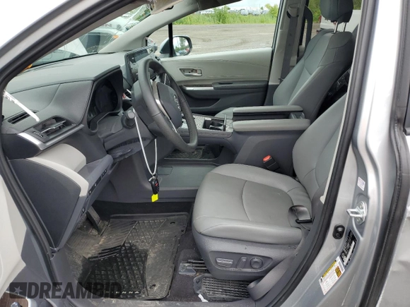 2021 Toyota Sienna XLE with VIN 5TDGSKFC6MS027079, listed as a Copart auction lot 67505344 with 36,686 mi miles and Salvage Title. Bid and sale history available at carsss.com. Image 7.