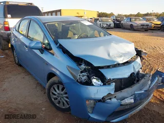 2014 Toyota Prius Plug-In with VIN JTDKN3DP0E3054939, listed as a IAAI auction lot 41278454 with 117,407 mi miles. Bid and sale history available at carsss.com. Image 1.