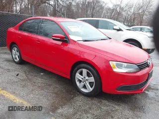 2012 Volkswagen Jetta Sedan TDI with VIN 3VW3L7AJ1CM333438, listed as a IAAI auction lot 41711918 with 105,212 mi miles. Bid and sale history available at carsss.com. Image 1.
