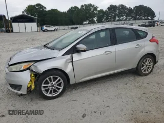 2015 Ford Focus SE with VIN 1FADP3K21FL284037, listed as a Copart auction lot 55492425 with 132,025 mi miles and Clean Title. Bid and sale history available at carsss.com. Image 1.