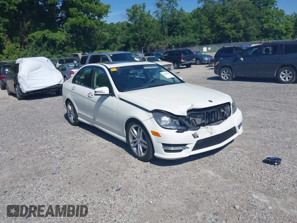 2012 Mercedes-Benz C 300 Sport с VIN WDDGF8BB8CA691471, выставлен на аукционе IAAI как лот 42621659 с пробегом 96 945 миль миль и . История ставок и продаж доступна на DreamBid. Изображение 1.