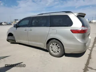 2015 Toyota Sienna XLE с VIN 5TDYK3DC3FS623413, выставлен на аукционе Copart как лот 46454635 с пробегом 117 568 миль миль и Списание • Salvage title. История ставок и продаж доступна на DreamBid. Изображение 2.