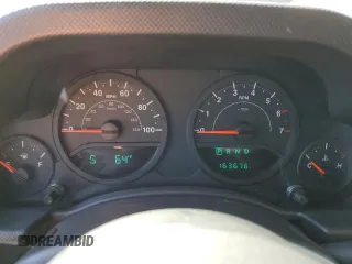 2008 Jeep Wrangler Unlimited X z VIN 1J4GA39128L518897, wystawiony jako Copart lot #52297525 z przebiegiem 163 676 mil mil oraz Nie do naprawy • Non repairable. Historia ofert i sprzedaży dostępna na DreamBid. Obrazek 9.