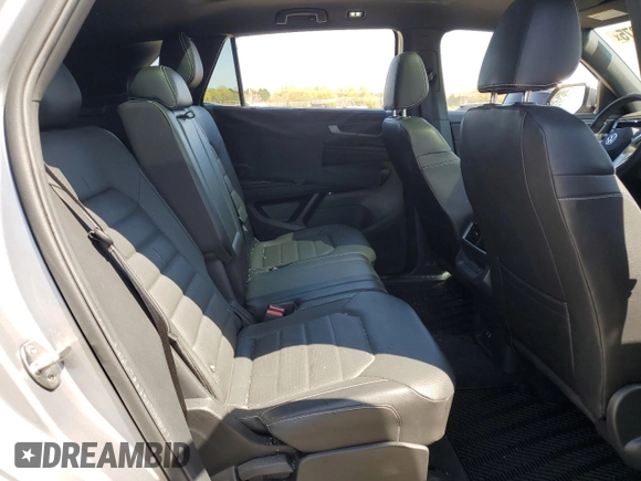 2024 Volkswagen Atlas SEL R-Line with VIN 1V2AE2CA5RC229421, listed as a Copart auction lot 53551375 with 7,517 mi miles and Salvage title. Bid and sale history available at DreamBid. Image 11.