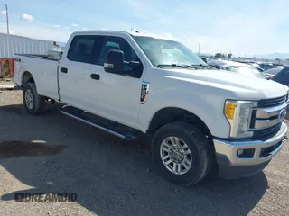 2017 Ford F-250 Lariat with VIN 1FT7W2B61HEB61790, listed as a IAAI auction lot 42369986 with 193,084 mi miles and . Bid and sale history available at DreamBid. Image 1.