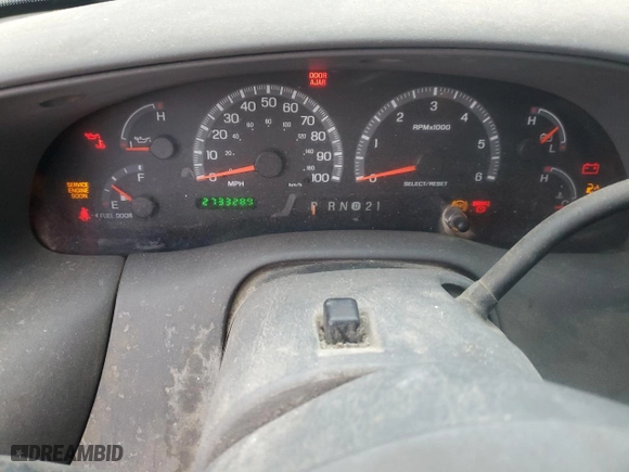 2004 Ford F-150 Heritage XL with VIN 2FTRX18W94CA19744, listed as a Copart auction lot 41810325 with 273,328 mi miles and Salvage Title. Bid and sale history available at carsss.com. Image 9.