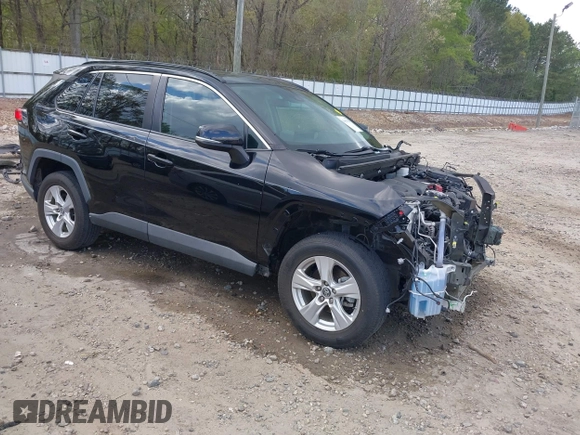 2019 Toyota RAV4 XLE with VIN 2T3W1RFV8KW001328, listed as a IAAI auction lot 41961320 with 100,678 mi miles and . Bid and sale history available at DreamBid. Image 1.