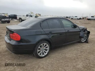 2011 BMW 3 Series 328i xDrive z VIN WBAPK7C54BF195834, wystawiony jako Copart lot #51740295 z przebiegiem 146 972 mil mil oraz Szkoda całkowita • Salvage title. Historia ofert i sprzedaży dostępna na DreamBid. Obrazek 3.