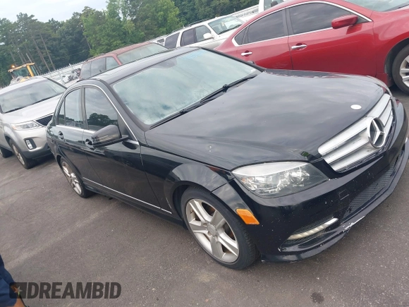 2011 Mercedes-Benz C 300 Sport с VIN WDDGF5EB2BA460963, выставлен на аукционе IAAI как лот 42511005 с пробегом 157 797 миль миль и . История ставок и продаж доступна на DreamBid. Изображение 1.