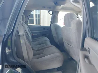 2005 Chevrolet Tahoe LS with VIN 1GNEC13V25R164239, listed as a IAAI auction lot 42180273 with 221,542 mi miles and . Bid and sale history available at DreamBid. Image 8.