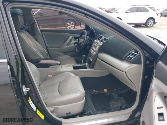 2011 Toyota Camry LE with VIN 4T1BK3EK0BU123111, listed as a IAAI auction lot 41533429 with 196,990 mi miles. Bid and sale history available at carsss.com. Image 5.