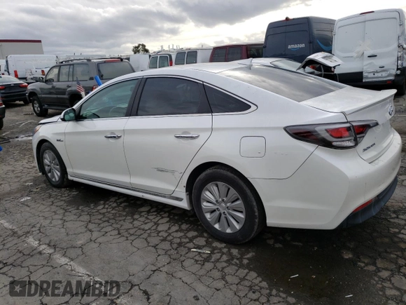 2016 Hyundai Sonata Hybrid SE with VIN KMHE24L17GA011637, listed as a Copart auction lot 73576332 with 170,747 mi miles. Bid and sale history available at carsss.com. Image 2.