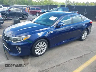 2018 Kia Optima LX with VIN 5XXGT4L32JG189009, listed as a IAAI auction lot 42010285 with 313,004 mi miles. Bid and sale history available at carsss.com. Image 17.