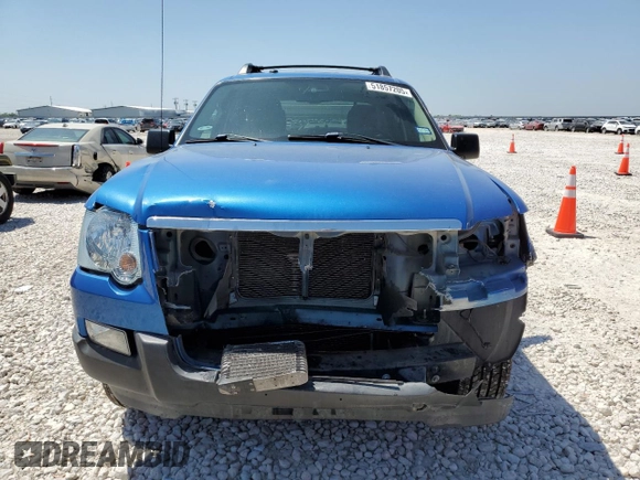 2010 Ford Explorer Sport Trac XLT z VIN 1FMEU3BE4AUF04190, wystawiony jako Copart lot #51857205 z przebiegiem 91 112 mil mil oraz Szkody całkowita. Historia ofert i sprzedaży dostępna na DreamBid. Obrazek 5.