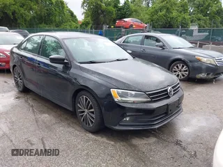 2016 Volkswagen Jetta Sport z VIN 3VWD17AJ5GM244200, wystawiony jako IAAI lot #42340056 z przebiegiem 111 012 mil mil oraz . Historia ofert i sprzedaży dostępna na DreamBid. Obrazek 1.