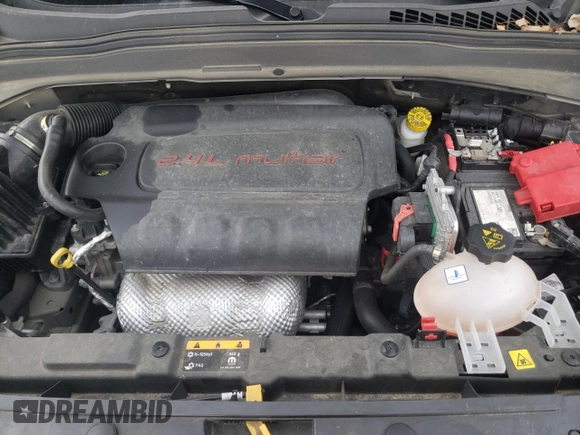 2021 Jeep Renegade Sport с VIN ZACNJDAB6MPM58293, выставлен на аукционе Copart как лот 53072003 с пробегом 37 154 миль миль и Списание • Salvage title. История ставок и продаж доступна на DreamBid. Изображение 11.