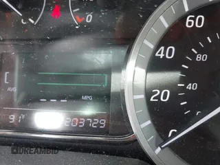 2015 Nissan Sentra SV z VIN 3N1AB7AP0FL656488, wystawiony jako IAAI lot #42275553 z przebiegiem 203 729 mil mil oraz . Historia ofert i sprzedaży dostępna na DreamBid. Obrazek 7.