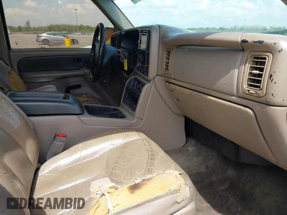 2003 Chevrolet Avalanche with VIN 3GNEC13T13G150067, listed as a IAAI auction lot 41714024 with Not Provided miles and . Bid and sale history available at DreamBid. Image 5.