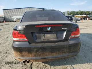 2013 BMW 1 Series 128i z VIN WBAUP7C57DVX52006, wystawiony jako Copart lot #60778245 z przebiegiem Nie podano mil oraz Szkoda całkowita • Salvage title. Historia ofert i sprzedaży dostępna na DreamBid. Obrazek 6.