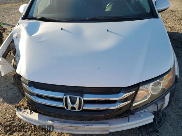 2016 Honda Odyssey Touring Elite with VIN 5FNRL5H93GB045542, listed as a Copart auction lot 46195125 with 157,897 mi miles and Salvage title. Bid and sale history available at DreamBid. Image 12.