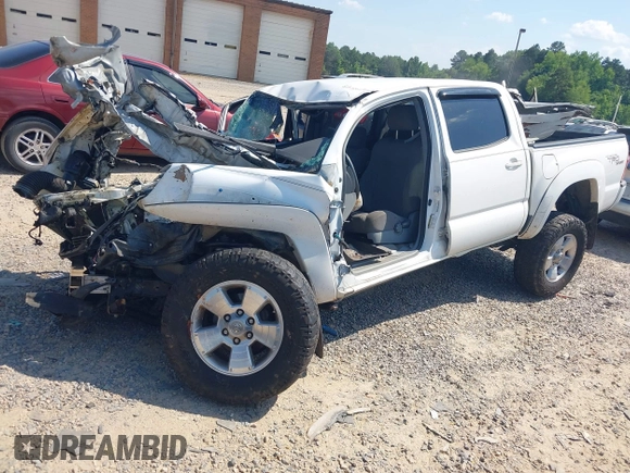 2007 Toyota Tacoma with VIN 3TMLU42N67M011352, listed as a IAAI auction lot 42572613 with Not provided miles and . Bid and sale history available at DreamBid. Image 17.