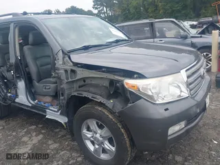 2011 Toyota Land Cruiser with VIN JTMHY7AJ9B4007410, listed as a IAAI auction lot 40460972 with 175,901 mi miles. Bid and sale history available at carsss.com. Image 6.