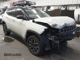 2019 Jeep Compass Trailhawk with VIN 3C4NJDDB8KT668110, listed as a IAAI auction lot 41700848 with 75,855 mi miles and . Bid and sale history available at carsss.com. Image 1.