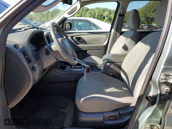 2007 Ford Escape XLT with VIN 1FMYU03Z57KB60984, listed as a Copart auction lot 70270904 with 93,585 mi miles and Clean Title. Bid and sale history available at carsss.com. Image 7.