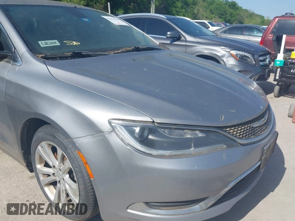 2015 Chrysler 200 Limited z VIN 1C3CCCAB1FN656181, wystawiony jako IAAI lot #42011014 z przebiegiem 293 897 mil mil oraz . Historia ofert i sprzedaży dostępna na DreamBid. Obrazek 6.