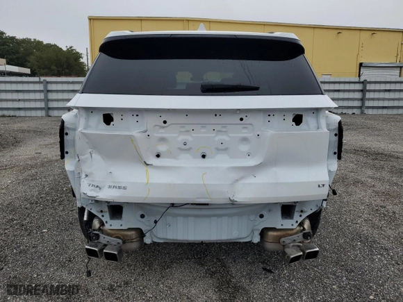 2024 Chevrolet Traverse FWD LT with VIN 1GNERGKSXRJ164860, listed as a Copart auction lot 42059695 with 13,594 mi miles and Clean Title. Bid and sale history available at carsss.com. Image 6.