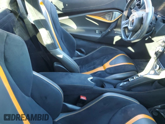 2018 McLaren 720S z VIN SBM14DCA4JW001162, wystawiony jako Copart lot #77478504 z przebiegiem Nie podano mil oraz Tytuł czysty. Historia ofert i sprzedaży dostępna na DreamBid. Obrazek 10.