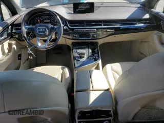 2018 Audi Q7 Premium Plus z VIN WA1LAAF77JD045185, wystawiony jako Copart lot #47992645 z przebiegiem 138 247 mil mil oraz Szkoda całkowita • Salvage title. Historia ofert i sprzedaży dostępna na DreamBid. Obrazek 8.