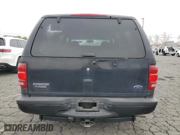 2001 Ford Expedition XLT z VIN 1FMRU15W31LB70007, wystawiony jako Copart lot #43296465 z przebiegiem 192 800 mil mil oraz Nie do naprawy • Non repairable. Historia ofert i sprzedaży dostępna na DreamBid. Obrazek 6.