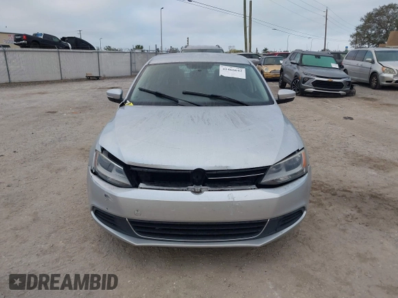 2013 Volkswagen Jetta SE with VIN 3VWDX7AJ0DM384908, listed as a IAAI auction lot 41466642 with 92,131 mi miles and . Bid and sale history available at DreamBid. Image 12.