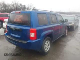 2010 Jeep Patriot Sport with VIN 1J4NF2GB0AD500526, listed as a IAAI auction lot 41694842 with 139,508 mi miles. Bid and sale history available at carsss.com. Image 4.