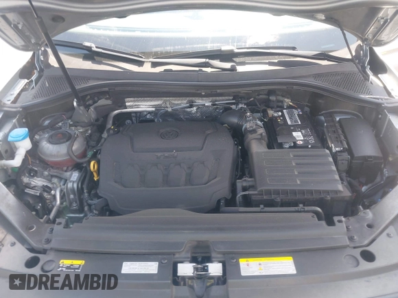 2021 Volkswagen Tiguan S with VIN 3VV1B7AX7MM117954, listed as a IAAI auction lot 42300223 with 45,587 mi miles and . Bid and sale history available at DreamBid. Image 10.