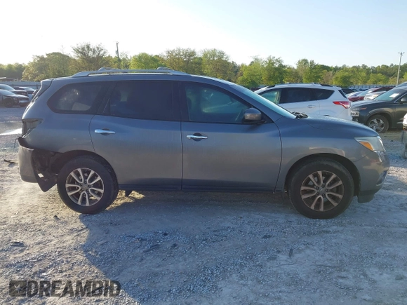 2016 Nissan Pathfinder Platinum with VIN 5N1AR2MN6GC642609, listed as a IAAI auction lot 41993008 with 204,435 mi miles. Bid and sale history available at carsss.com. Image 13.
