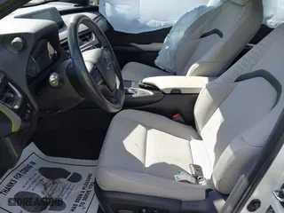 2021 Lexus UX with VIN JTHP9JBH0M2039502, listed as a IAAI auction lot 41868672 with 17,496 mi miles. Bid and sale history available at carsss.com. Image 5.