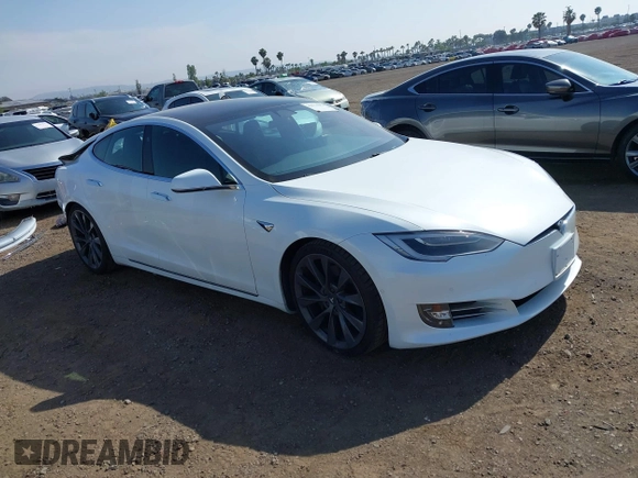 2018 Tesla Model S 75D с VIN 5YJSA1E27JF241451, выставлен на аукционе IAAI как лот 42374353 с пробегом 76 543 миль миль и . История ставок и продаж доступна на DreamBid. Изображение 1.