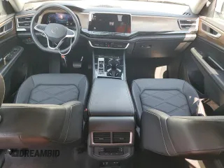 2024 Volkswagen Atlas SE with VIN 1V2WR2CA5RC536517, listed as a Copart auction lot 63795655 with 37,003 mi miles and Clean title. Bid and sale history available at DreamBid. Image 8.