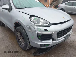 2017 Porsche Cayenne с VIN WP1AA2A25HKA80522, выставлен на аукционе IAAI как лот 42288882 с пробегом 145 422 миль миль и . История ставок и продаж доступна на DreamBid. Изображение 6.